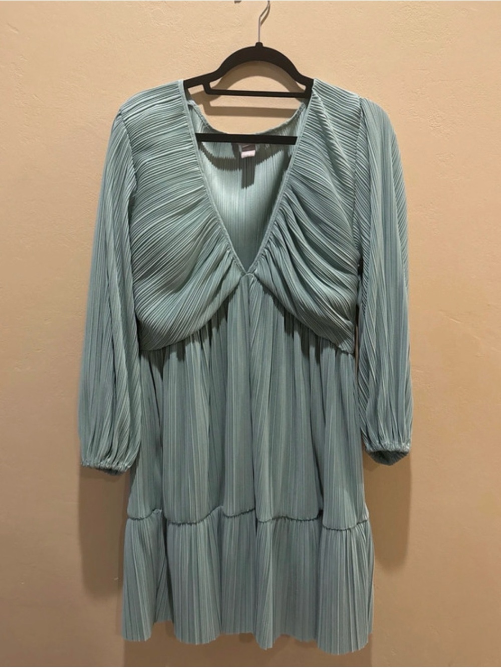 H&M Mint Green Pleated Long Sleeve V-Neck Dress
